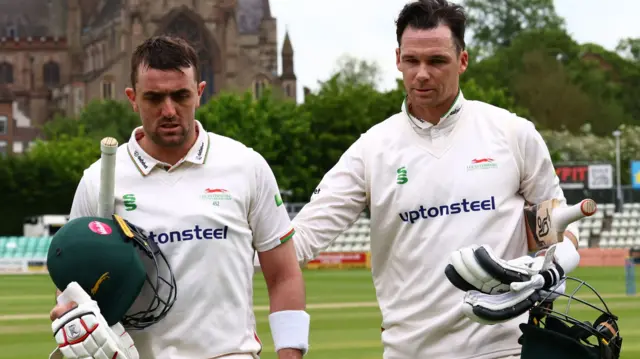 Lewis Hill and Peter Handscomb