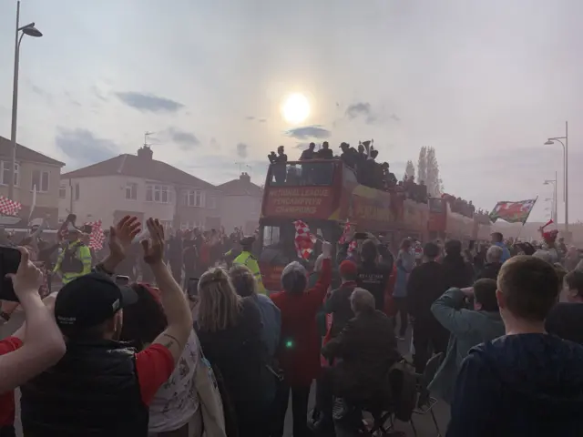 Fans and bus