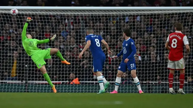 Martin Odegaard scores for Arsenal