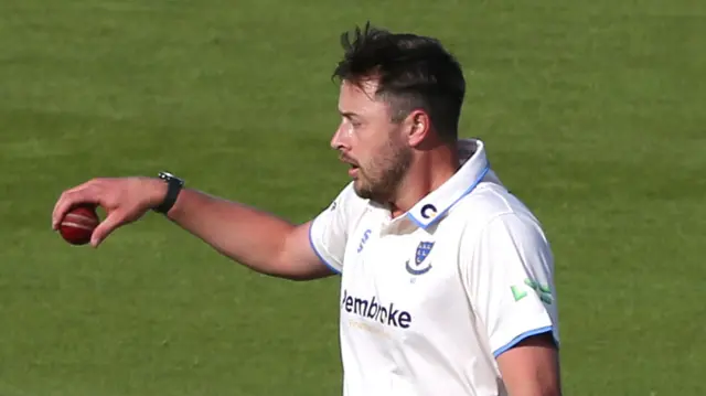 Ollie Robinson bowling for Sussex