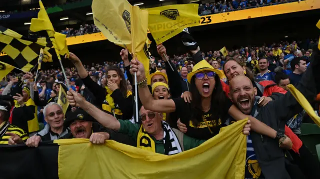 La Rochelle fans