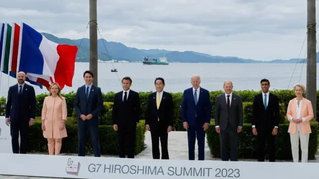 G7 family pic