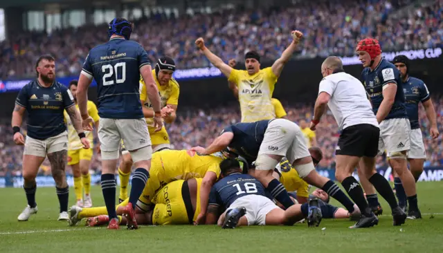 La Rochelle celebrate