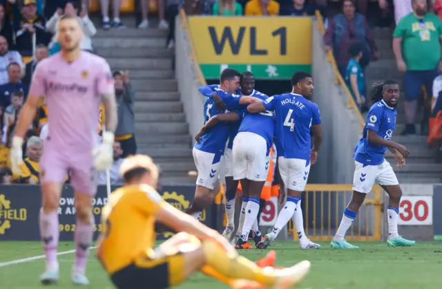 Yerry Mina celebrates with teammates