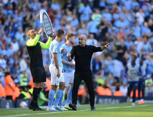 Kevin de Bruyne and Rodri come on for City