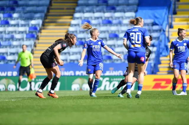 Leicester Siemensen disagrees witha  decision against her side.