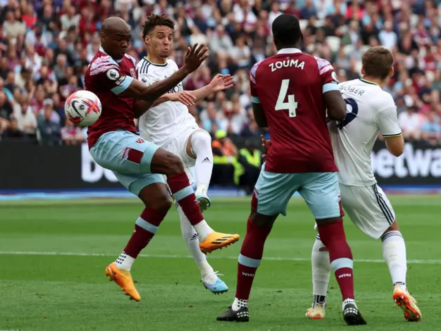 Rodrigo Moreno scores