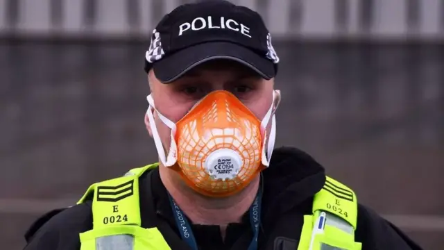 mask officer