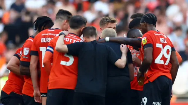 Luton huddle