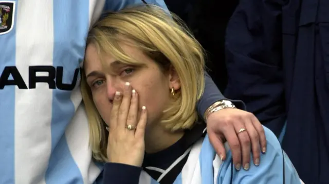 Coventry fan cries after relegation in 2001