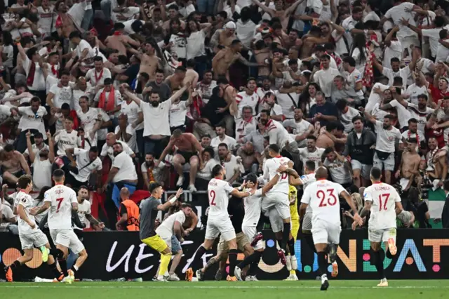 Sevilla celebrate