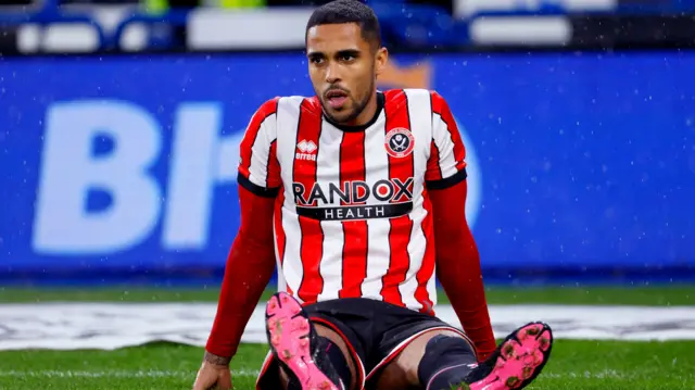 Max Lowe injured