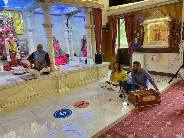 Priti Raichura rehearsing music