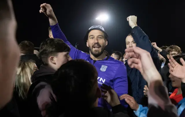 FT: Queen's Park 3-5 Dundee