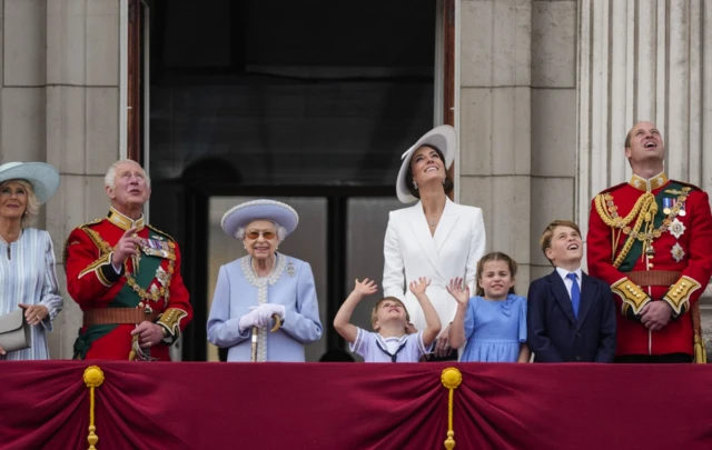 (Left to right) The then Duchess of Cornwall, the then Prince of Wales, Queen Elizabeth II, Prince Louis, the then Duchess of Cambridge, Princess Charlotte, Prince George and the then Duke of Cambridge on the balcony of Buckingham Palace in London to view the Platinum Jubilee flypast