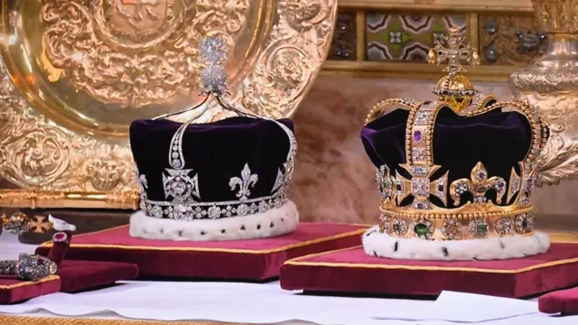 Queen Mary's Crown and St Edward's Crown