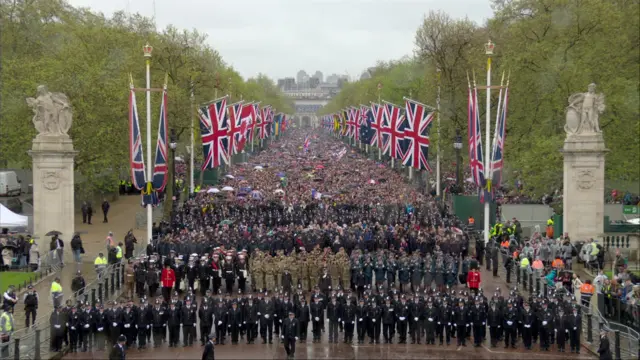 Crowds on The Mall