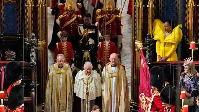 Pretty Yende (R) looking down at King Charles and his entourage - 6 May 2023