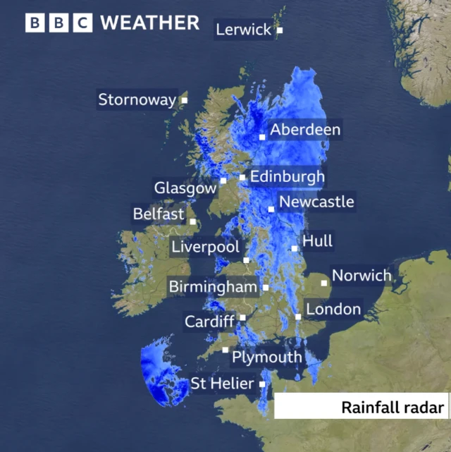 UK lunch time weather forecast