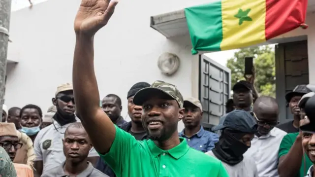 Ousmane Sonko waving - 24 May 2023