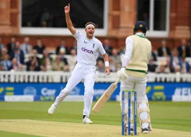 Stuart Broad appeals for a caught behind