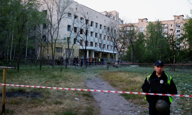 Cordon after missile strike in Kyiv