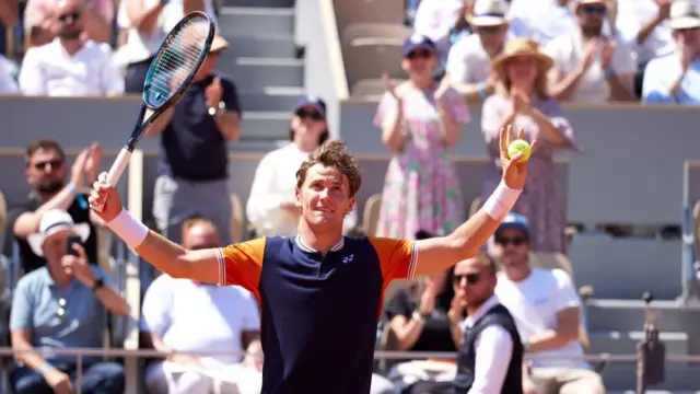 Casper Ruud celebrates victory