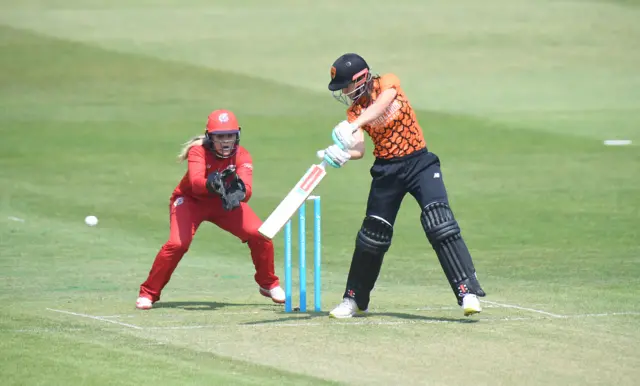 Maia Bouchier batting for Southern Vipers