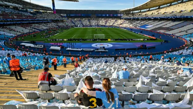 Crowds gather in the Ataturk Olympic Stadium in Istanbul