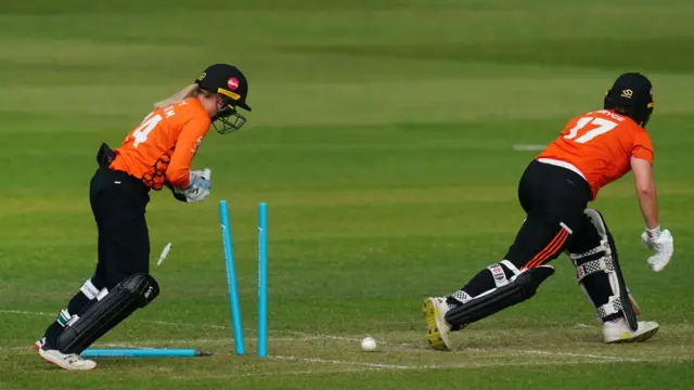 Kathryn Bryce bowled by Linsey Smith