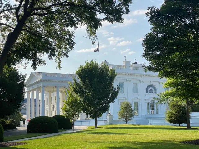 White House in Washington DC