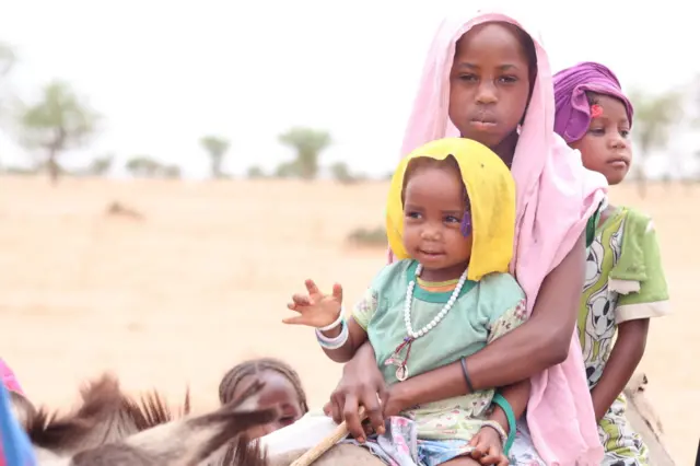 Sudanese refugees cross into Chad near Koufroun, Echbara - May 2023