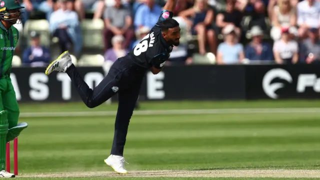 Usama Mir is back in the Worcestershire team in time for the two back-to-back derbies with the Bears, this Friday at New Road, then next Friday night at Edgbaston