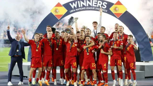 Spain celebrate with Nations League trophy