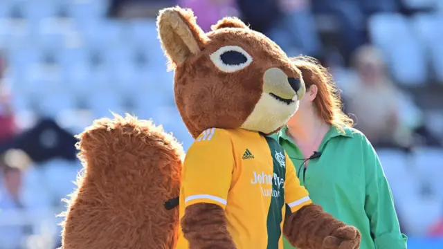 Notts Outlaws mascot