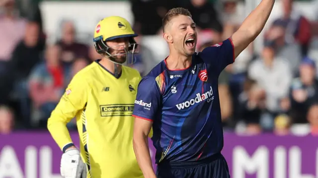 Daniel Sams celebrates wicket