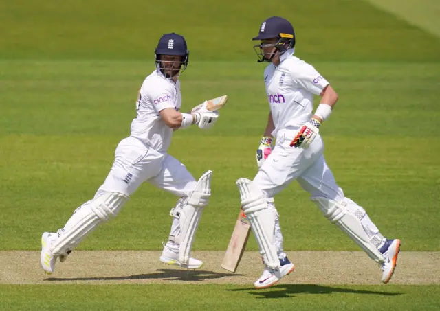 Ollie Pope and Ben Duckett