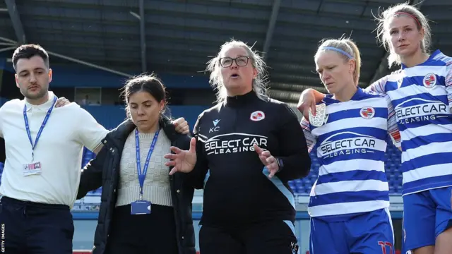 Former Reading manager Kelly Chambers with the players