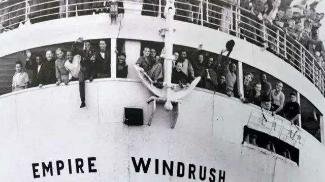 A huge crowd of passengers about the Empire Windrush ship