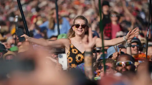 Crowds at Foo Fighters