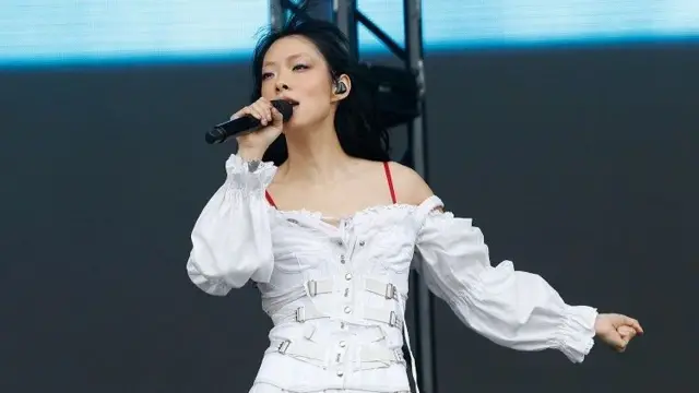 Rina Sawayama on stage