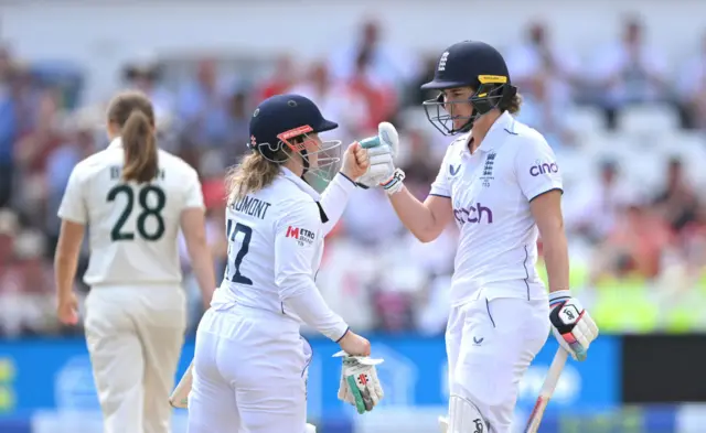 Tammy Beaumont and Nat Sciver-Brunt