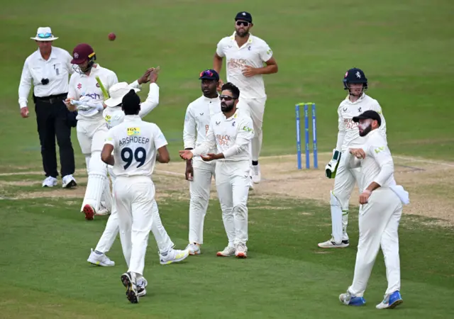 Saif Zaib walks off as Hamidullah Qadri and team-mates celebrate