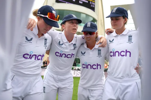 Heather Knight issues instructions to her England team