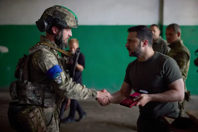 President Zelensky visited Ukrainian troops in frontline positions on Monday