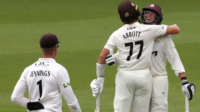 Sean Abbott and Dan Worrall both hit half-centuries in their 130-run last-wicket stand against Lancashire