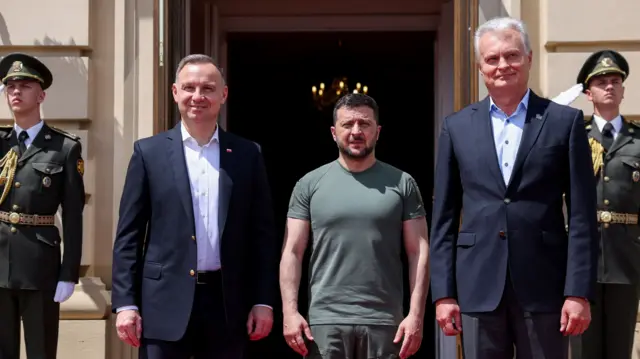 Volodymyr Zelenskiy, Poland's President Andrzej Duda and Lithuanian President Gitanas Nauseda in Kyiv