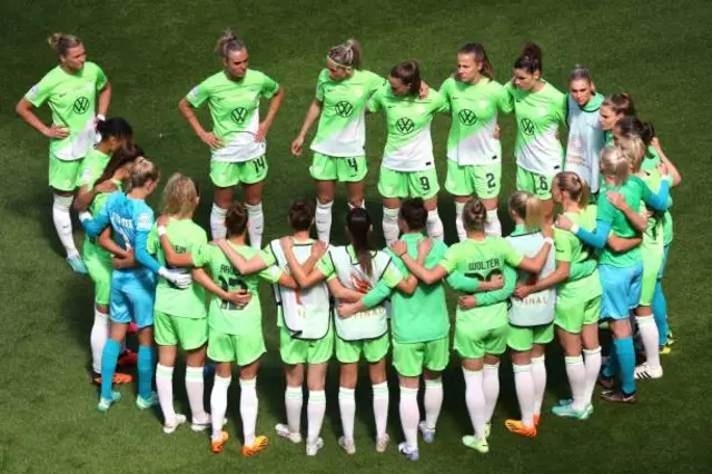 Wolfsburg form a huddle