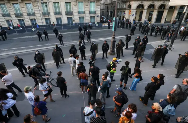 People protest at the Place de la Concorde square in Paris