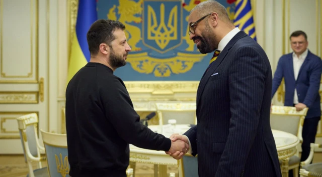James Clevely shakes hands with Ukrainian president Volodymyr Zelenksy in Kyiv on 5 June, 2023